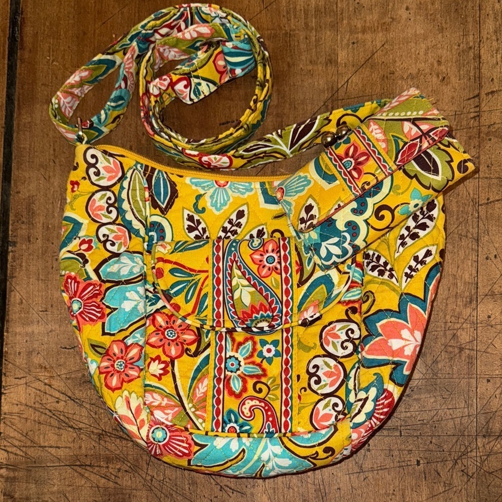 Vera Bradley Vintage Crossbody Saddle Up Purse and Wallet in Provincial Print - Picture 1 of 12